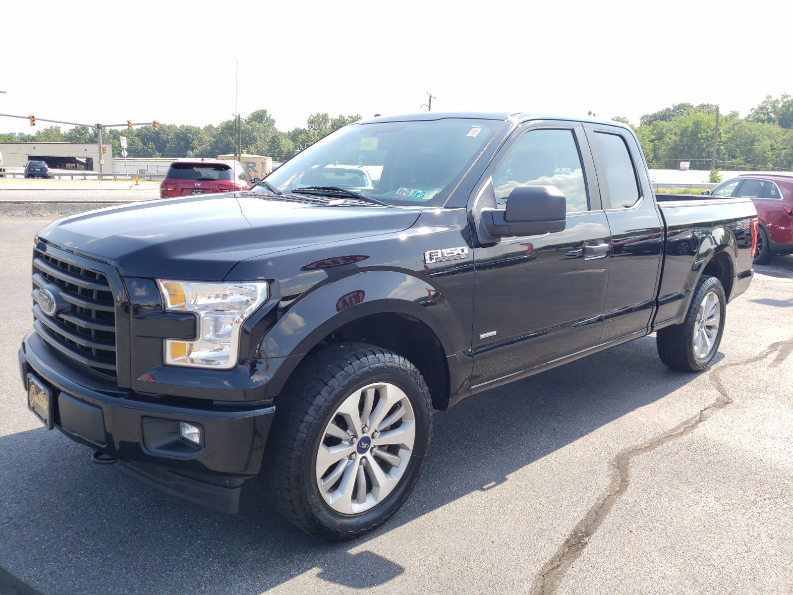 Pre-Owned 2017 Ford F-150 XL 4WD Extended Cab Pickup