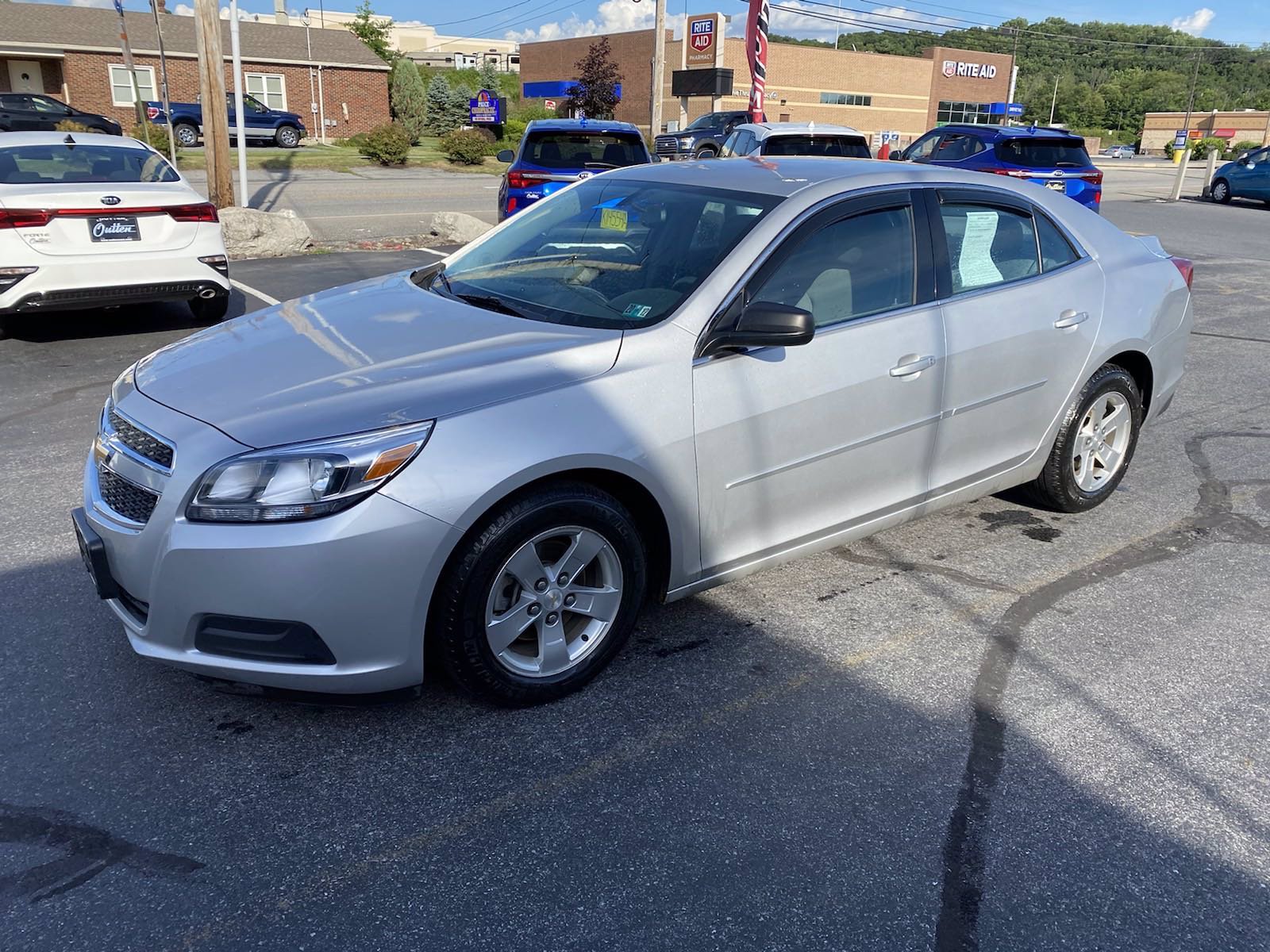 Pre-Owned 2013 Chevrolet Malibu LS FWD 4dr Car